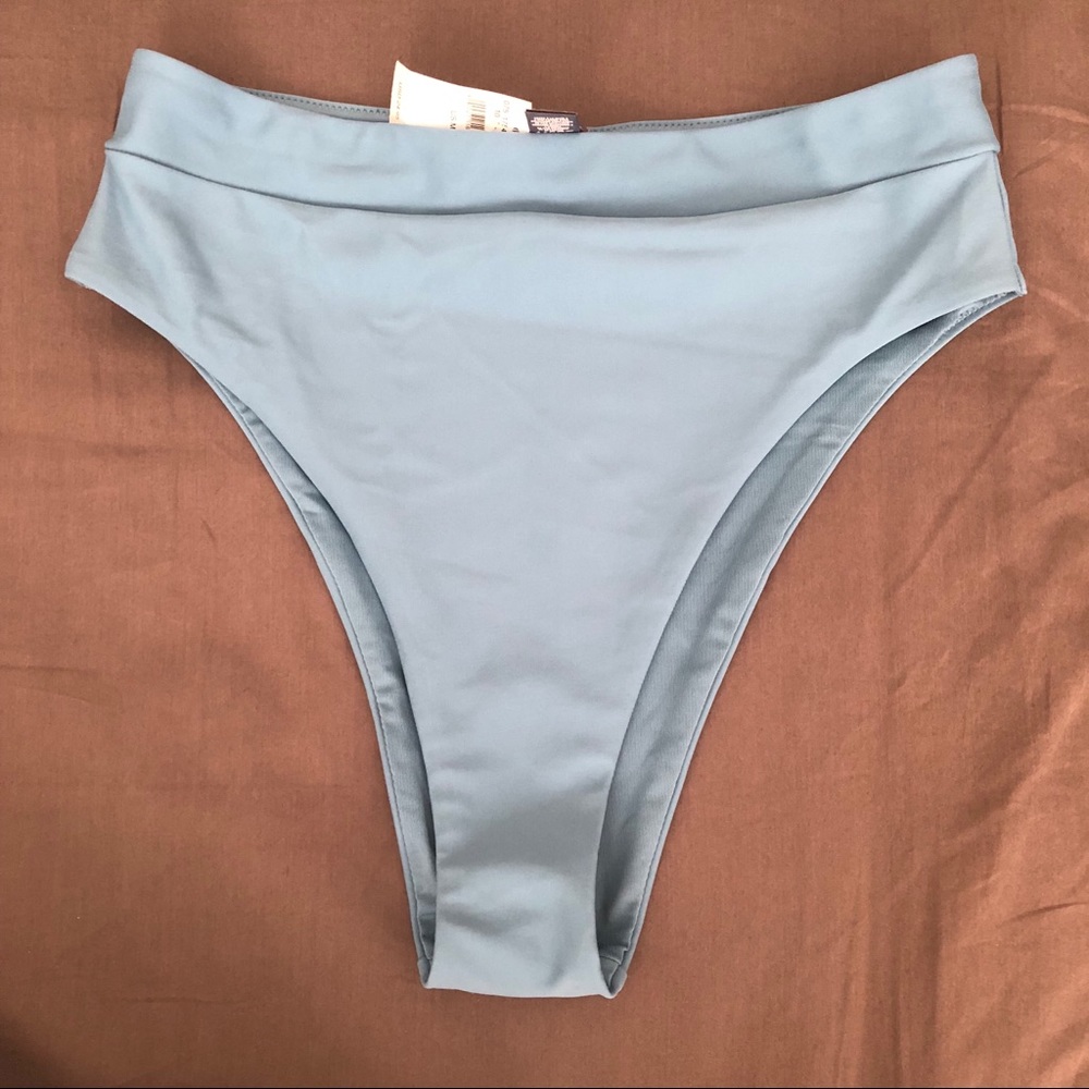 High waisted cheeky bikini bottom